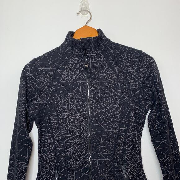 QueenieKe women's black geometric print full zip slim fit running jacket XS - Picture 3 of 9